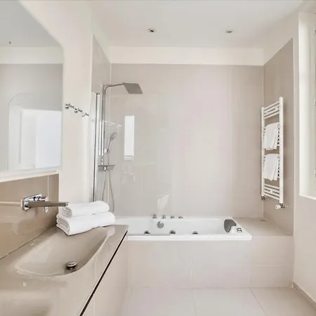 Superbe 4 Beds Bourdonnais Champs De Mars Tour Eiffel *