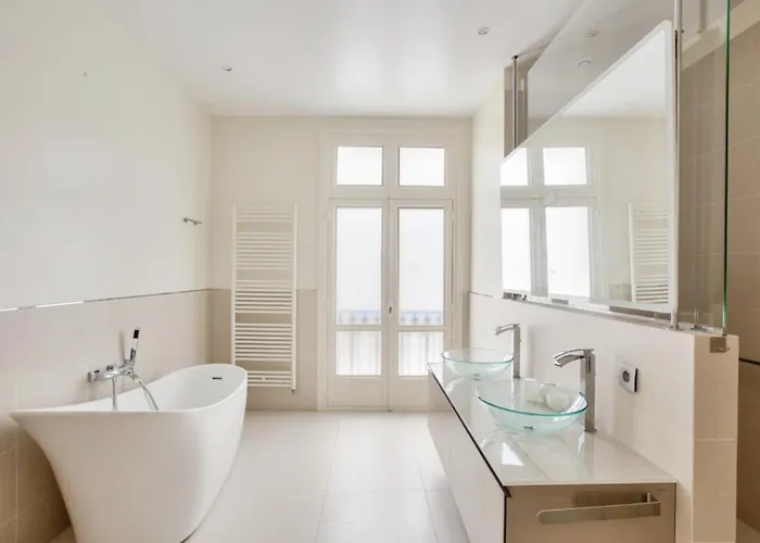 Superbe 4 Beds Bourdonnais Champs De Mars Tour Eiffel