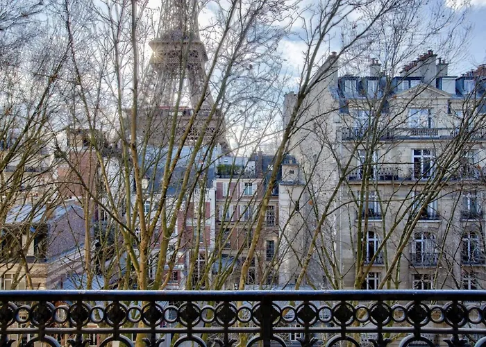 Superbe 4 Beds Bourdonnais Champs De Mars Tour Eiffel Appartement