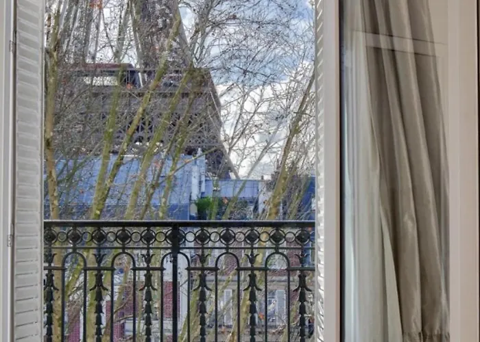 Superbe 4 Beds Bourdonnais Champs De Mars Tour Eiffel Appartement Paris